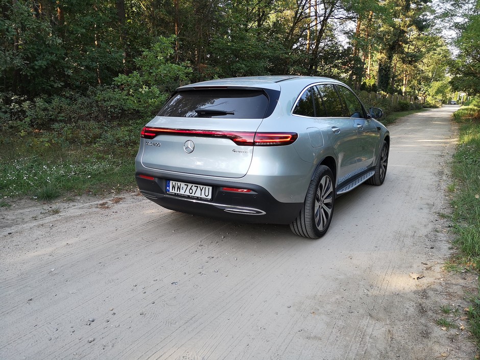 Mercedes EQC 400