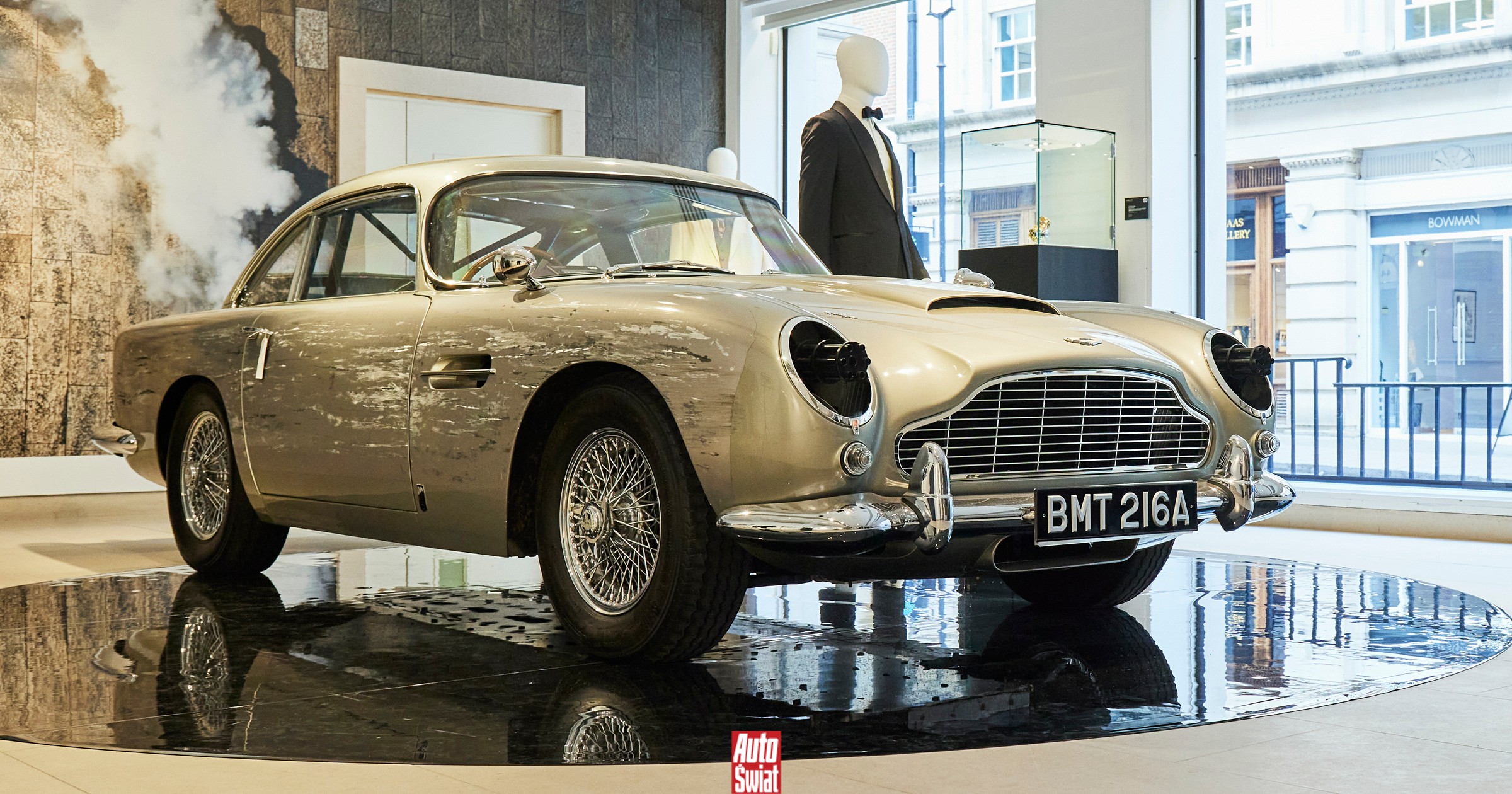 Aston Martin DB5 Jamesa Bonda rozbił bank. Ogromna kwota