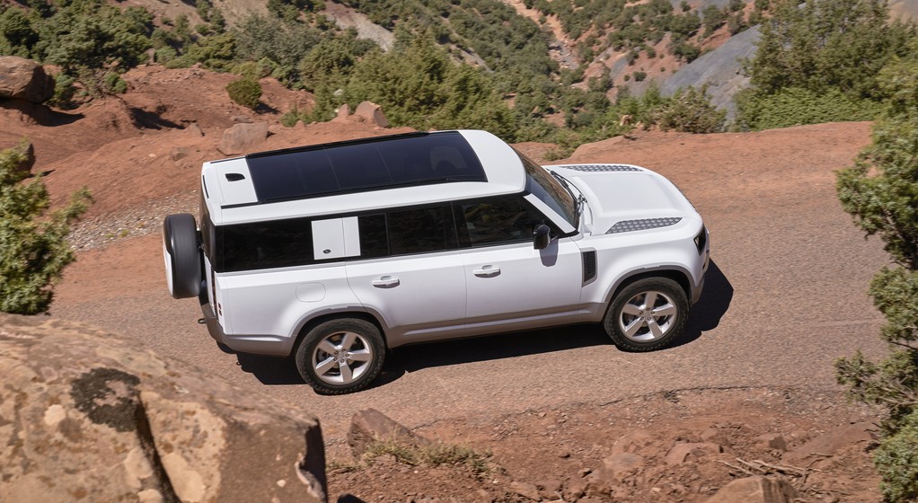 Land Rover Defender 130
