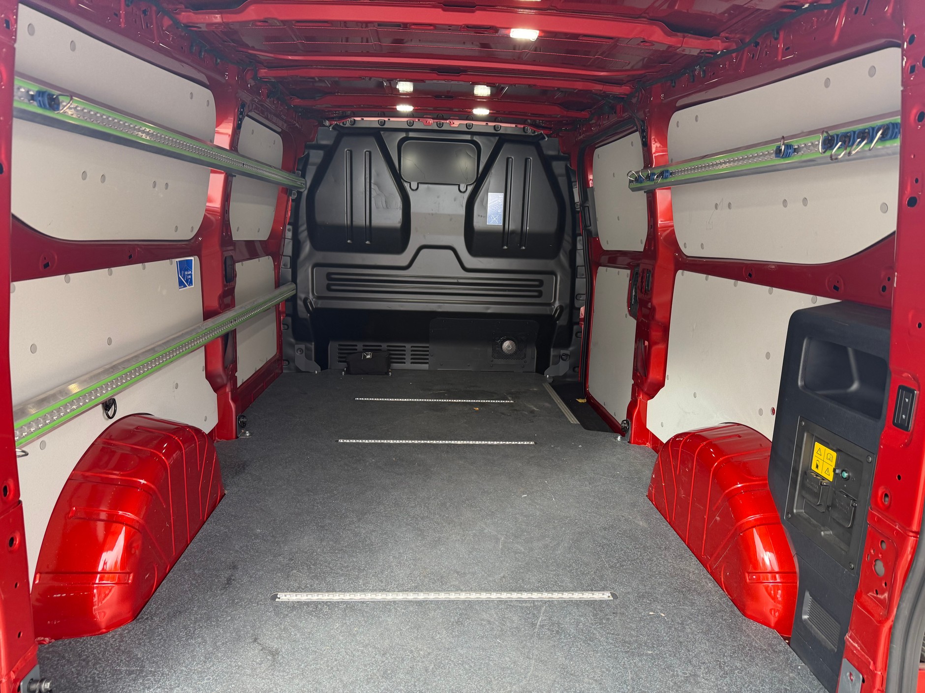 Ford Transit Custom plug-in
