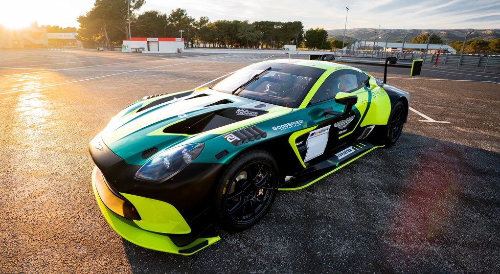 Aston Martin Warsaw oficjalnym partnerem polskiego zespołu wyścigowego Good Speed Racing