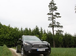 Infiniti FX50: byle go nie zepsuć