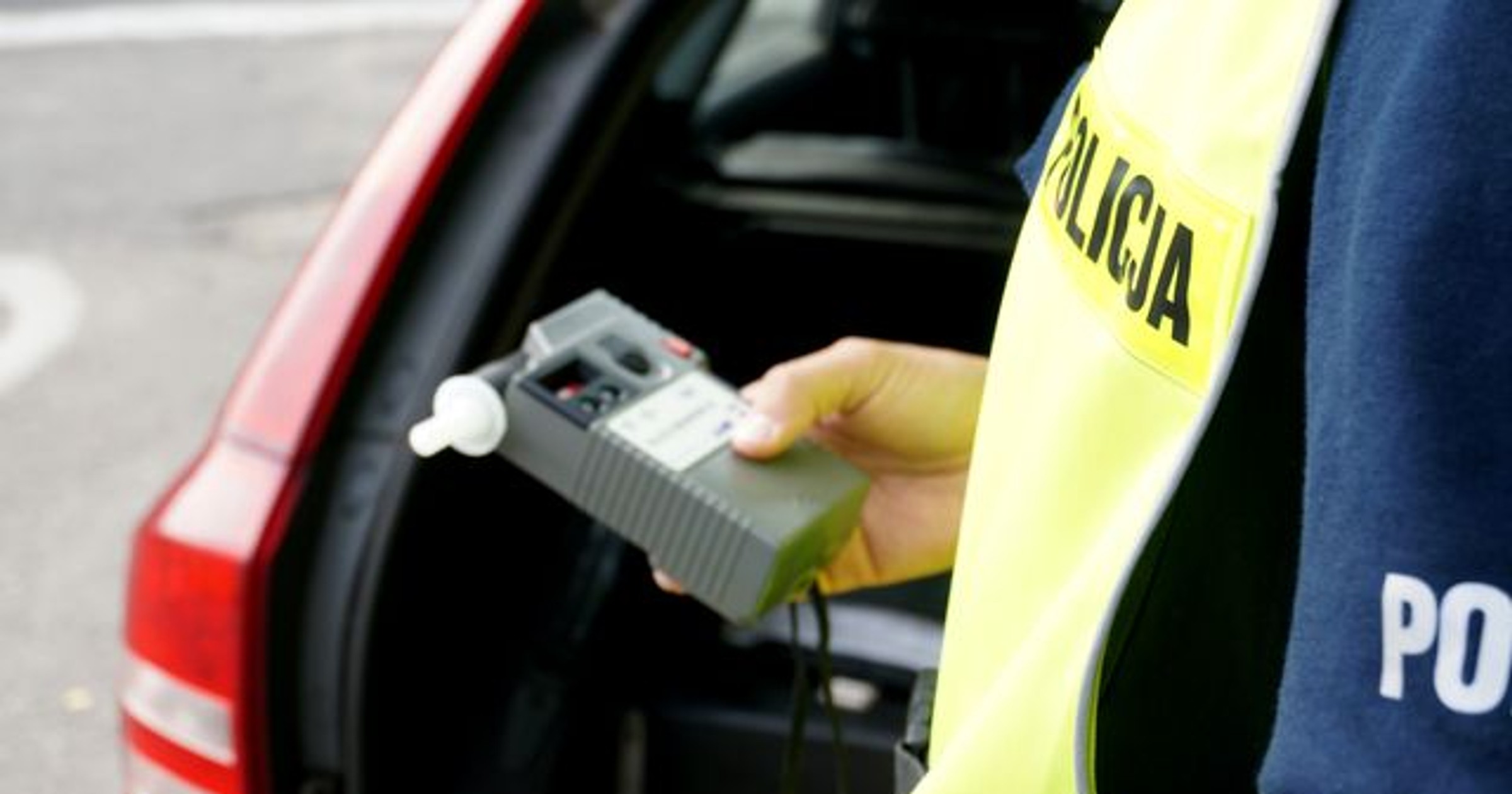 Obraz pochodzący z serwisu https://ruda-slaska.policja.gov.pl/k21/informacje/wiadomosci/386760,Pijany-kierowca-i-na-dodatek-z-cofnietym-prawem-jazdy.html