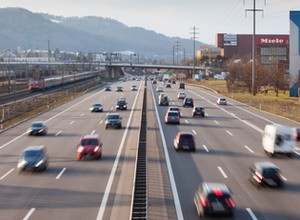 Myśliwce F/A-18 będą lądowały na autostradzie. Niecodzienne ćwiczenia wojskowe
