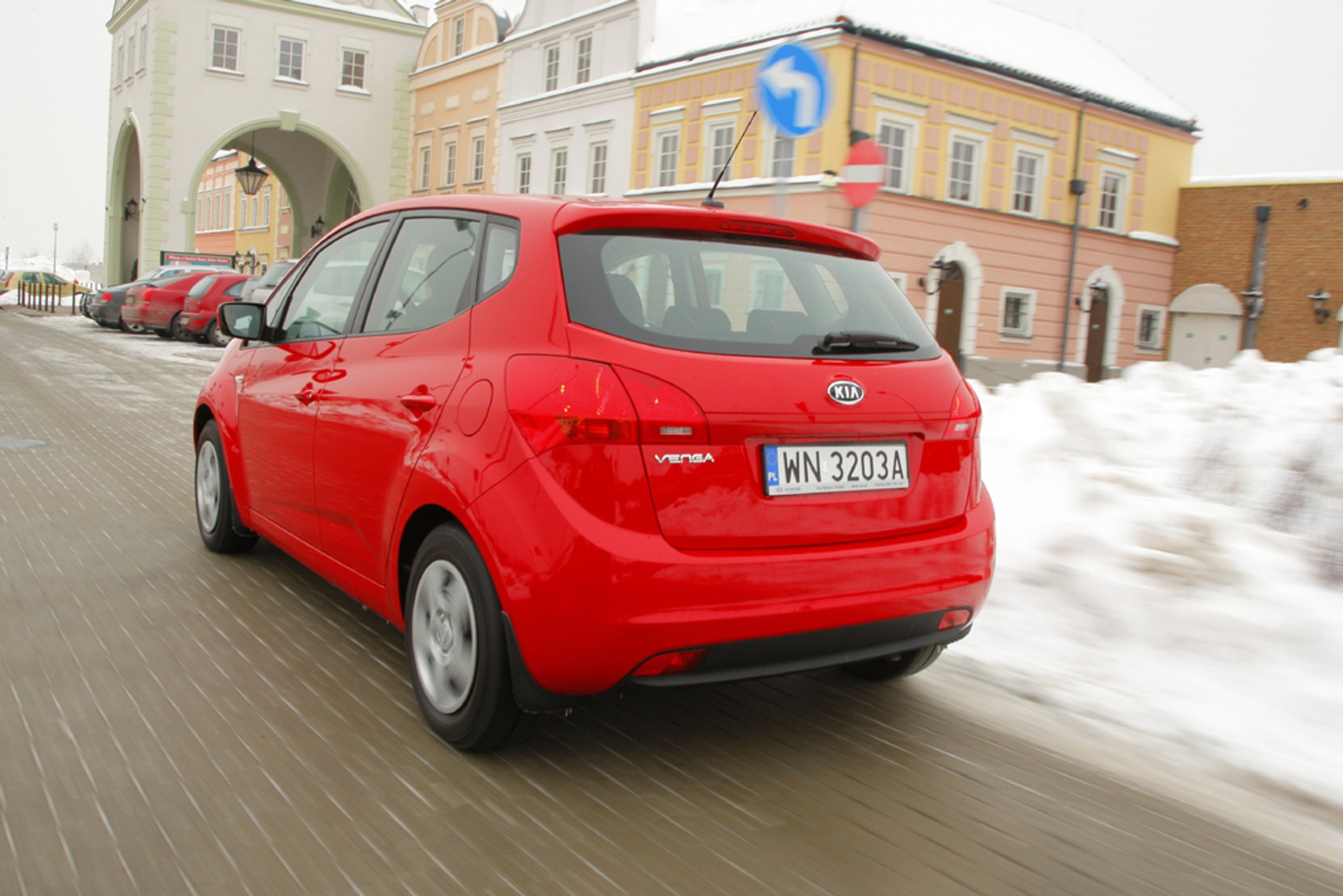 Maluchy, które nie boją  się wyzwań - Kia Venga kontra Honda Jazz i Nissan Note