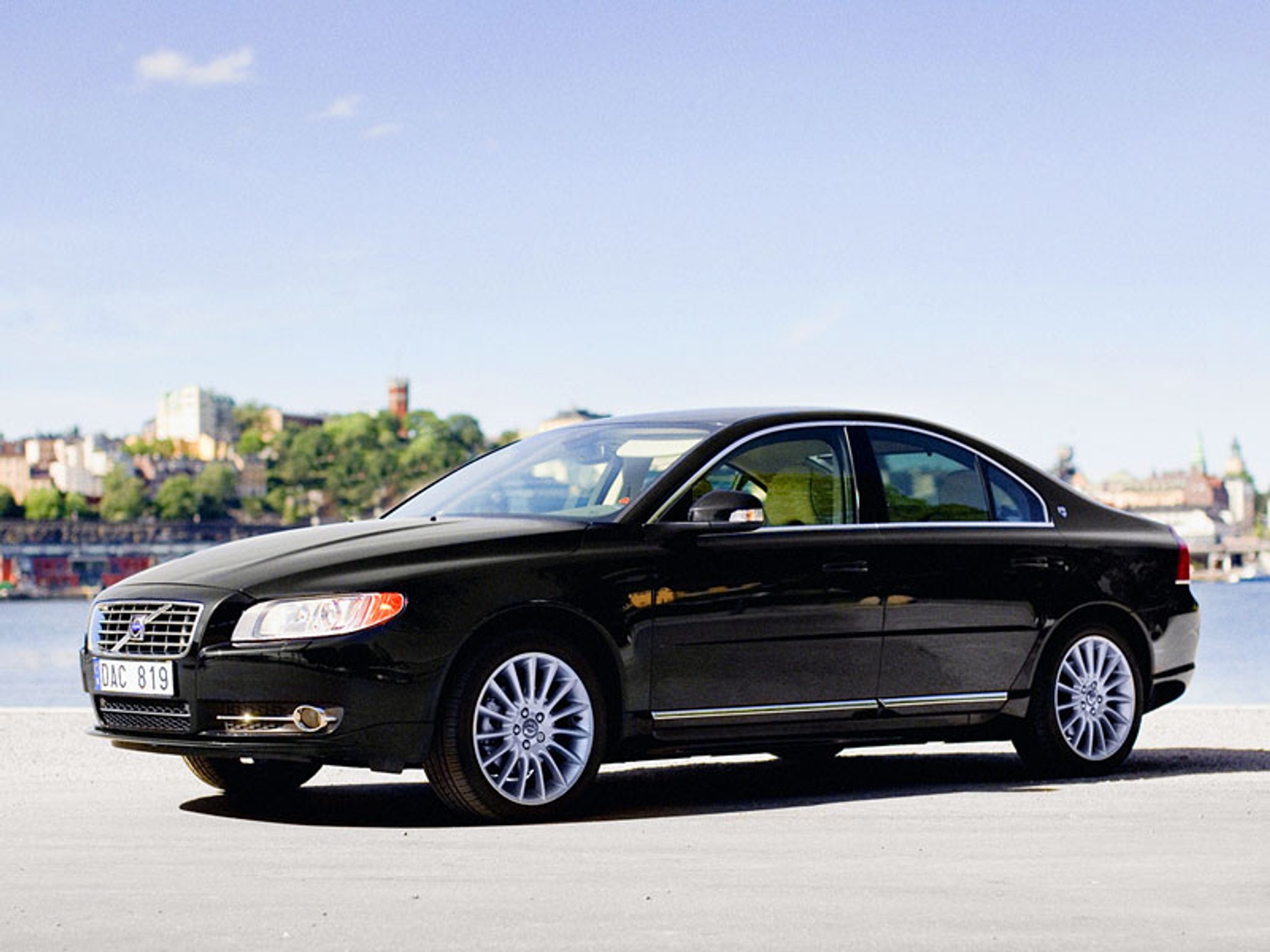 Volvo: Executive - topowe wersje Volvo S80 i XC90