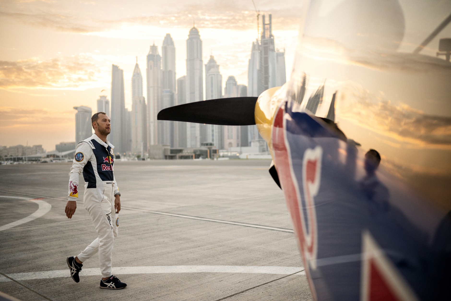 Łukasz Czepiela wylądował samolotem na lotnisku dla helikopterów