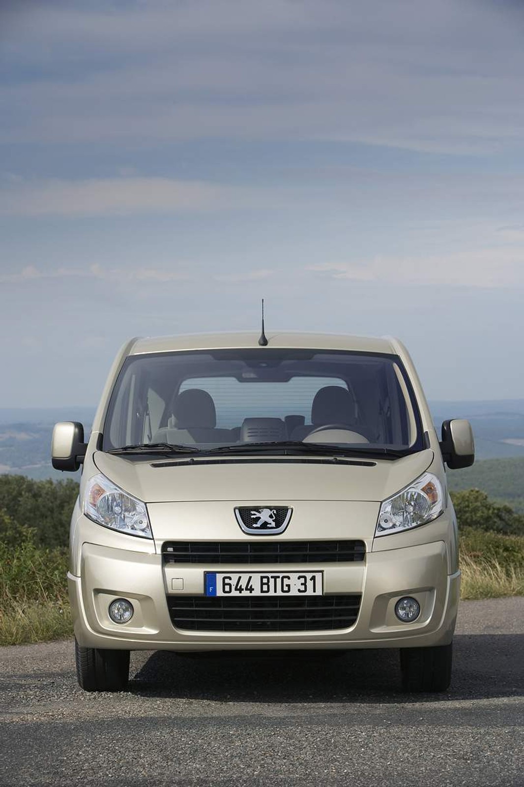 Peugeot Expert Tepee: Od minibusa do dostawczaka