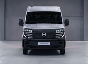 Nowy Nissan Interstar nadal z dieslem, ale jest też duża nowość