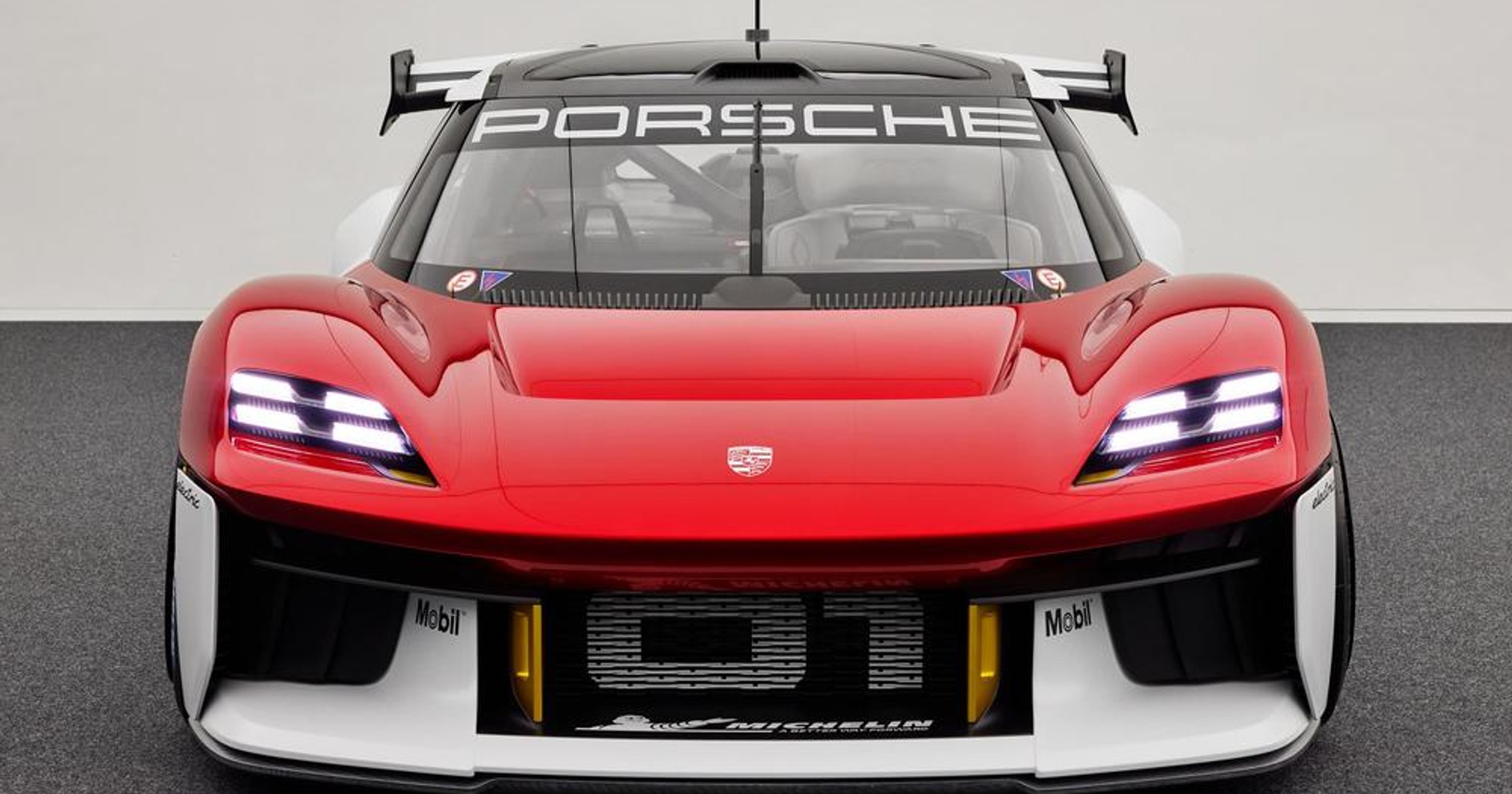 Porsche Mission R (2021)