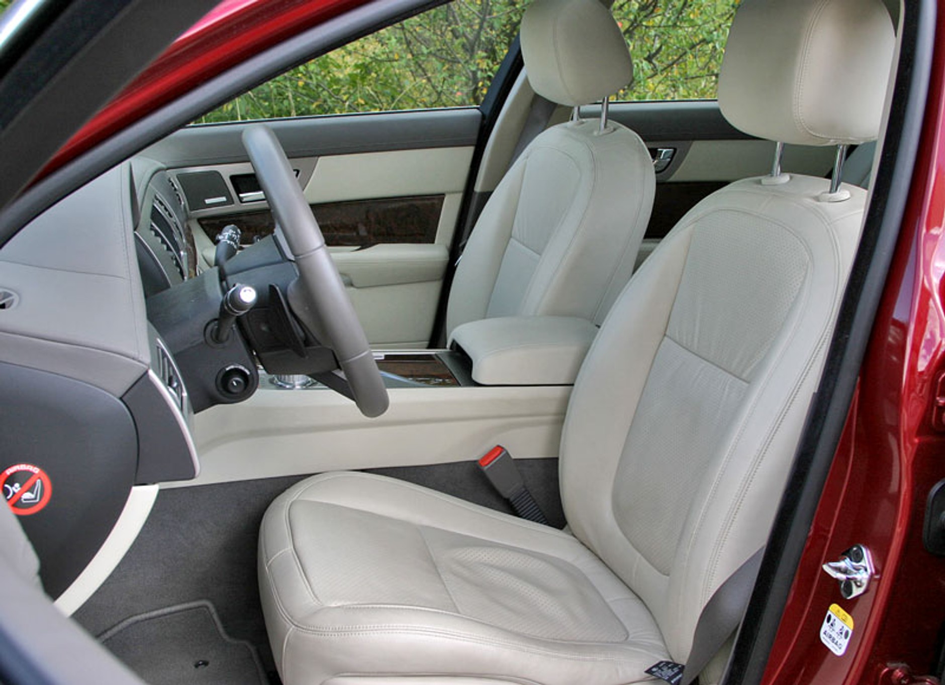 Jaguar XF – pierwsze wrażenia