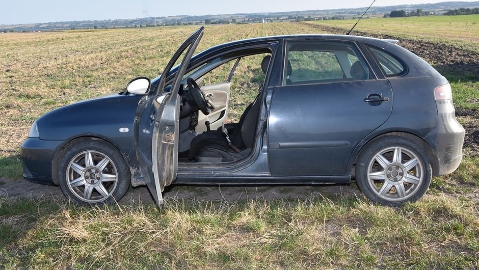 Policjanci musieli go ścigać. Był pijany, za to miał przy sobie broń