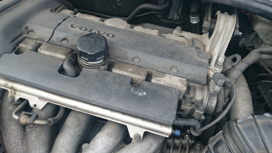 Auto z ogłoszenia - Volvo S60 ładne tylko na zdjęciach