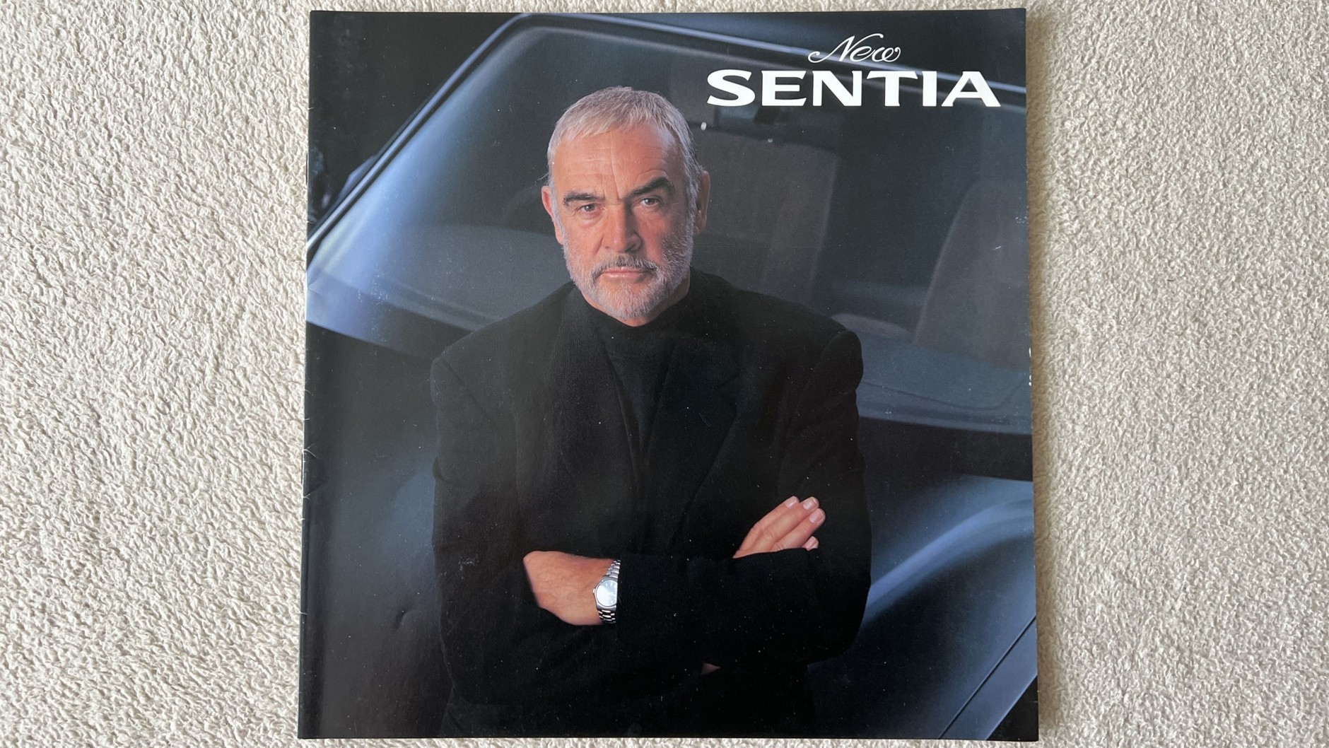 Prospekt Mazdy Sentia z Sir Seanem Connery