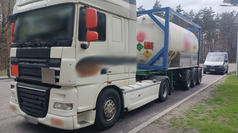 Inspektorzy ITD przejrzeli białoruskiego kierowcę ciężarówki