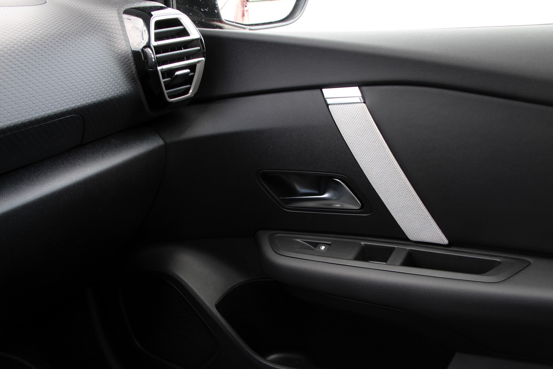 Citroen C4 Hybrid Max