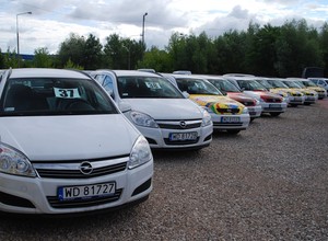 Jak wybrać auto? Wady i zalety samochodów w różnym wieku