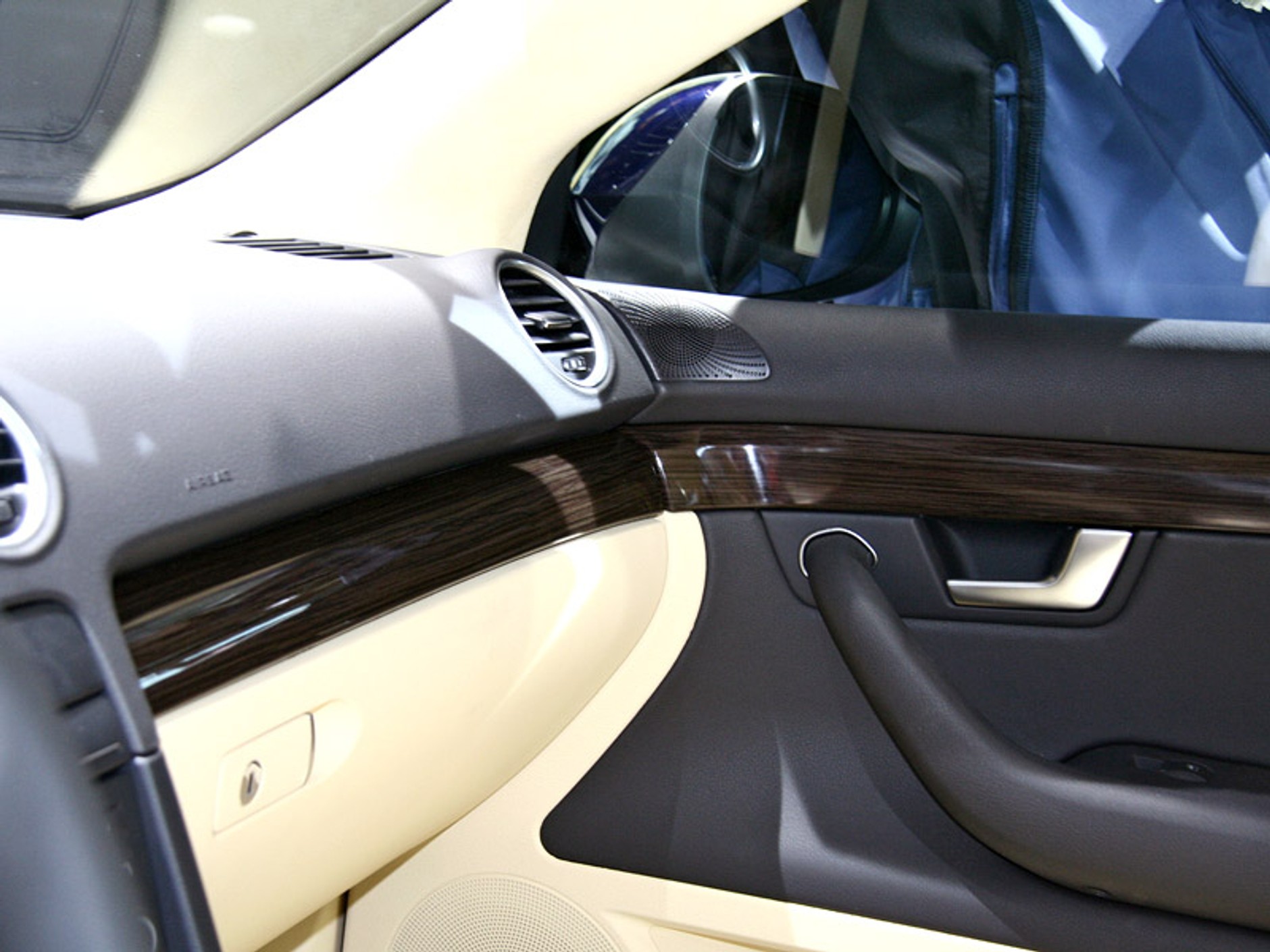 Paryż 2008: Seat Exeo – pierwsze wrażenia