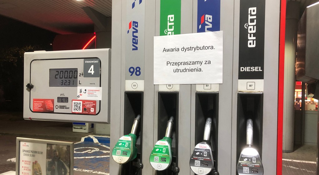 Awaria dystrybutora na stacji paliw