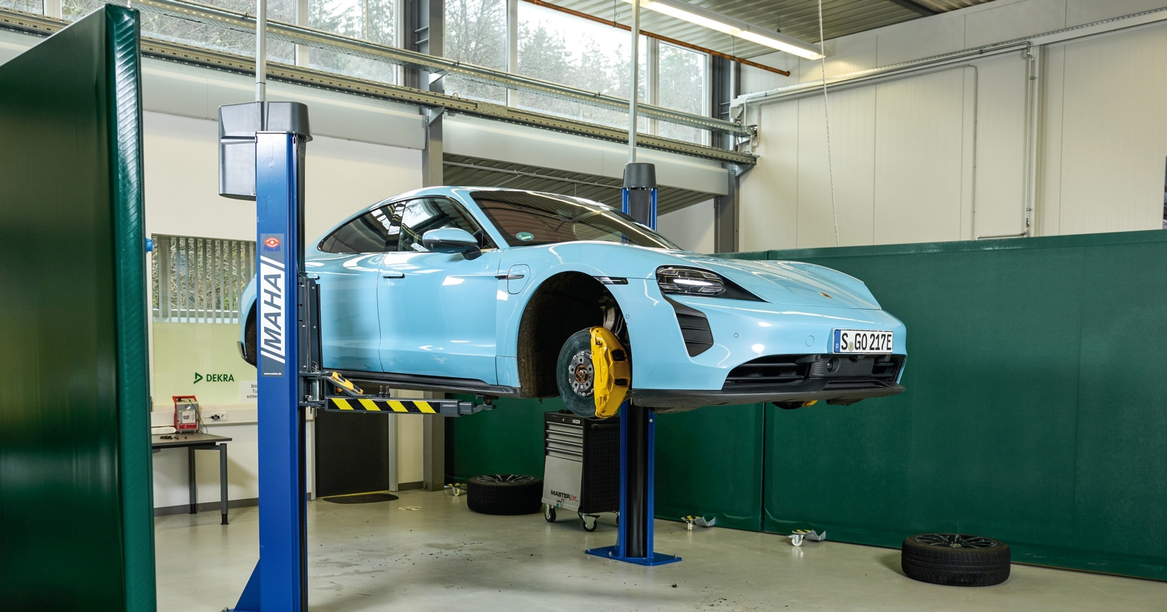 Porsche Taycan 4S w serwisie