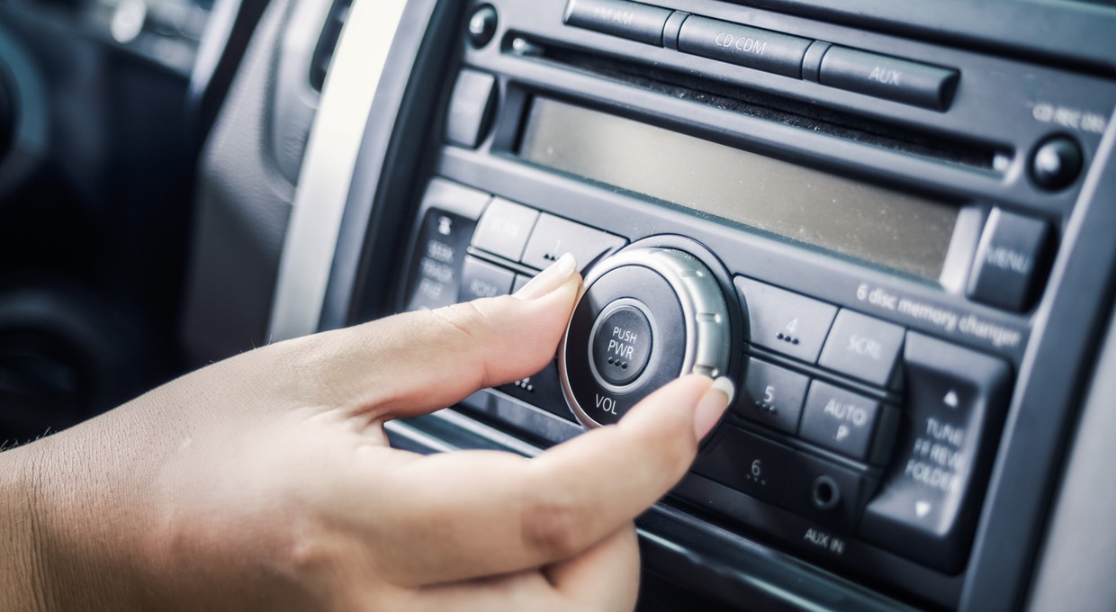 Kara za radio w samochodzie? Wystarczy, że zapomnisz o jednej rzeczy