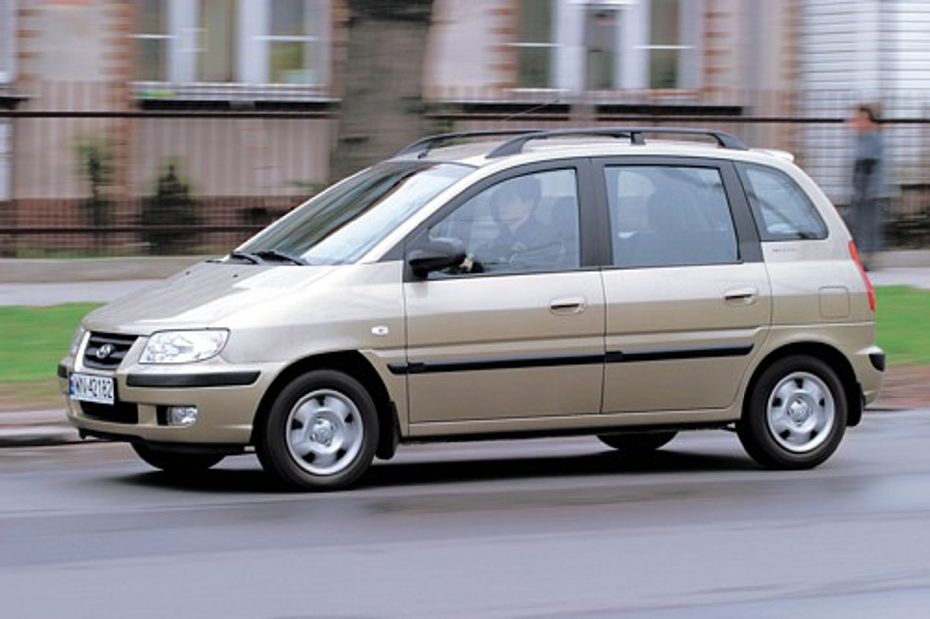 Trzy lata spóźnienia