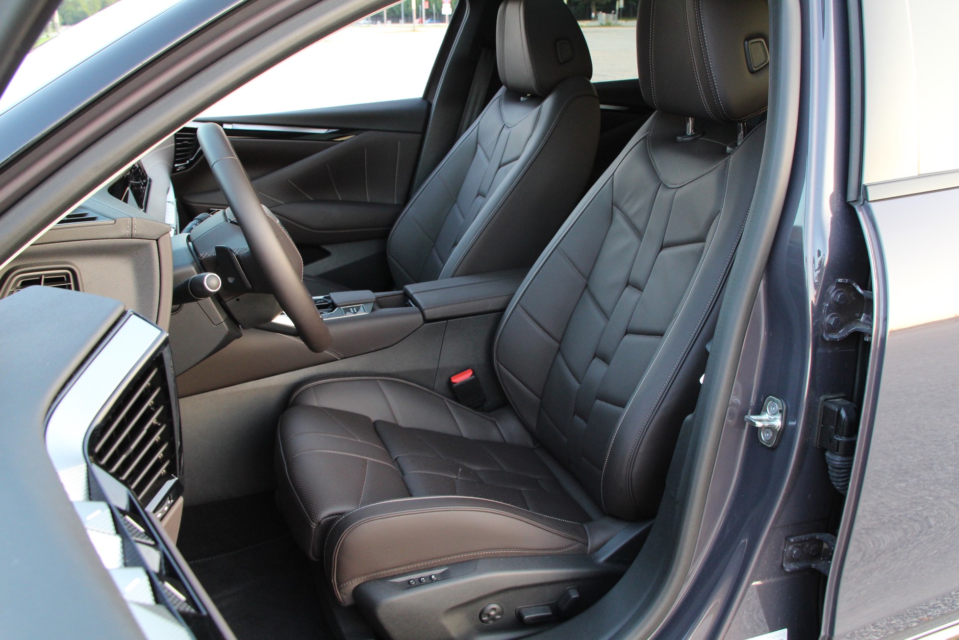 DS 4 PHEV Antoine De Saint Exupery