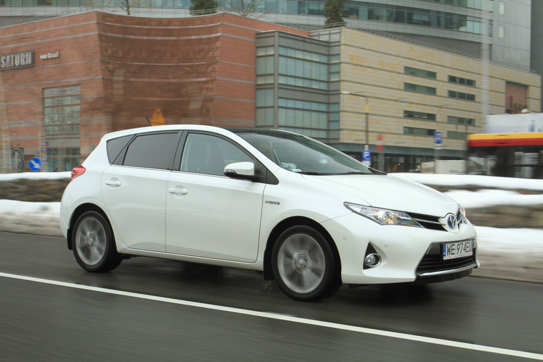 Czy warto kupować hybrydowe auto? Test Toyoty Auris Hybrid