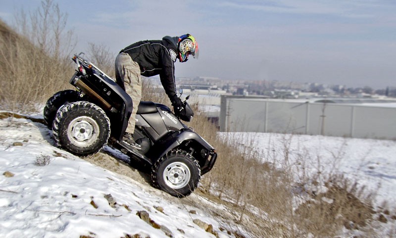 Suzuki Kingquad LTA 750 AXi LE 4x4 – śnieżne szaleństwo