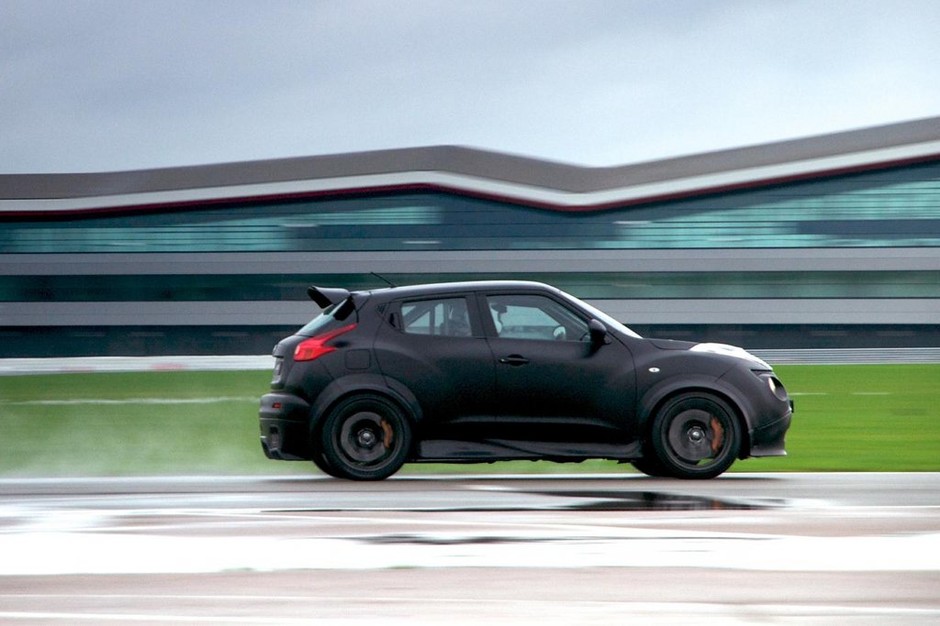 Nissan Juke-R do produkcji!