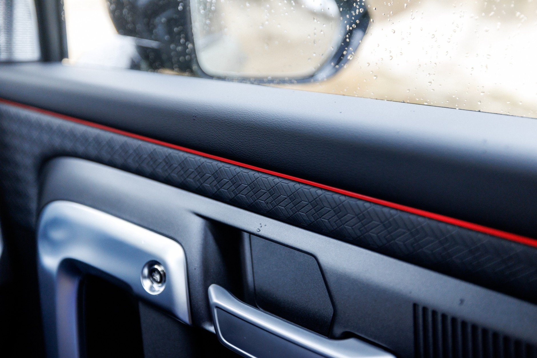 Jaecoo J7 na torze offroadowym