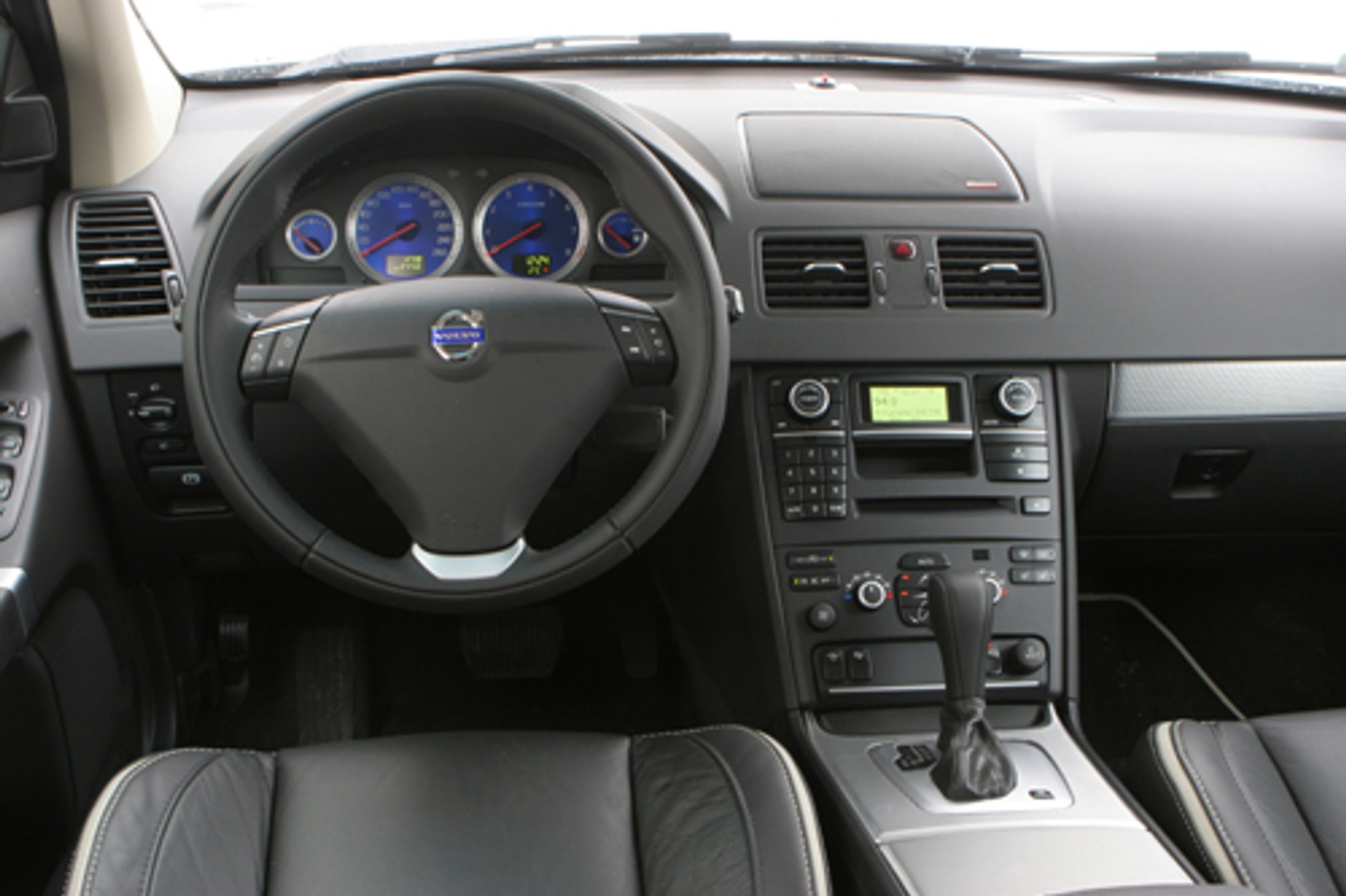 VOLVO XC90 3.2 - Alternatywa dla V8?