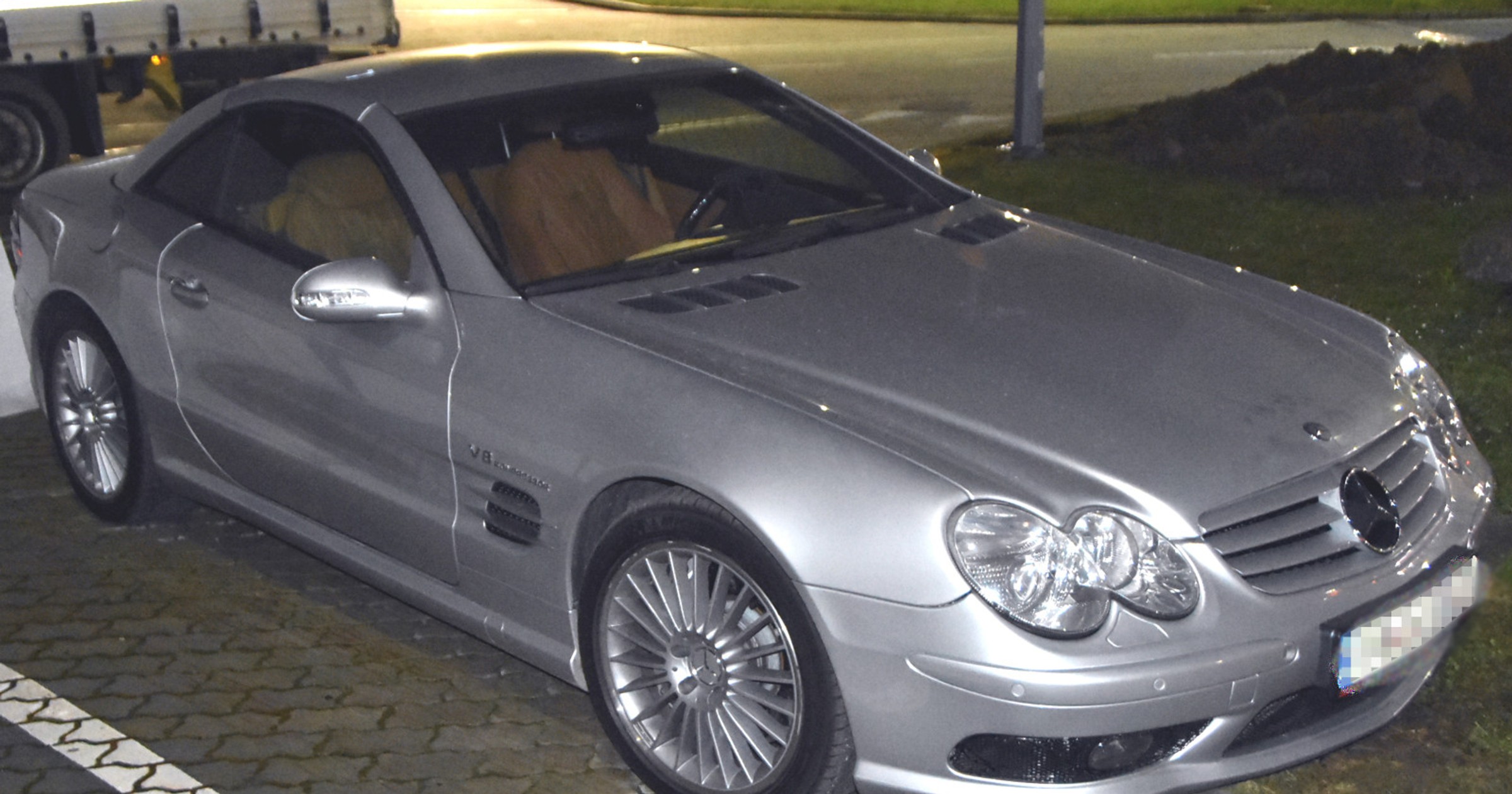 Mercedes SL z zeszlifowanym numerem VIN