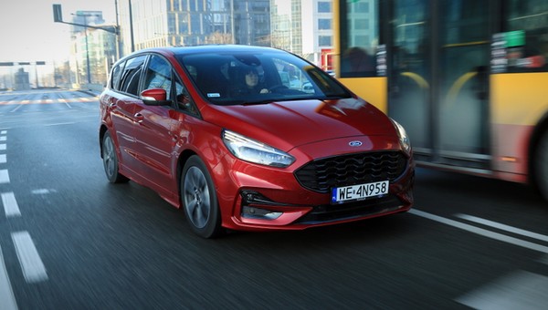 Ford S-Max 2.0 Hybrid eCVT 2021 II generacja po FL