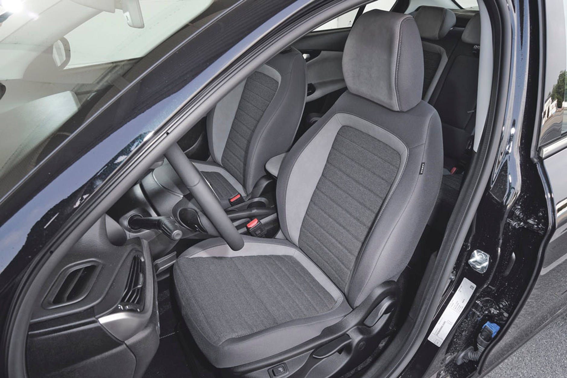 Fiat Tipo kontra Skoda Rapid - co oferują topowe wersje?