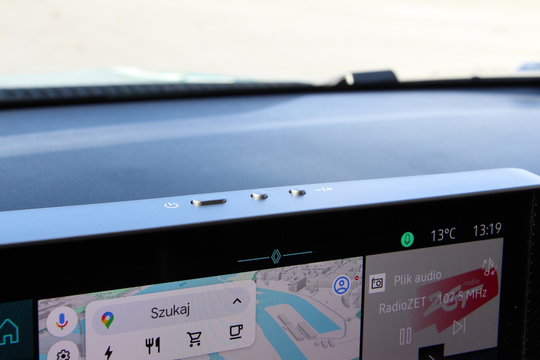 Renault 4 E-Tech Iconic