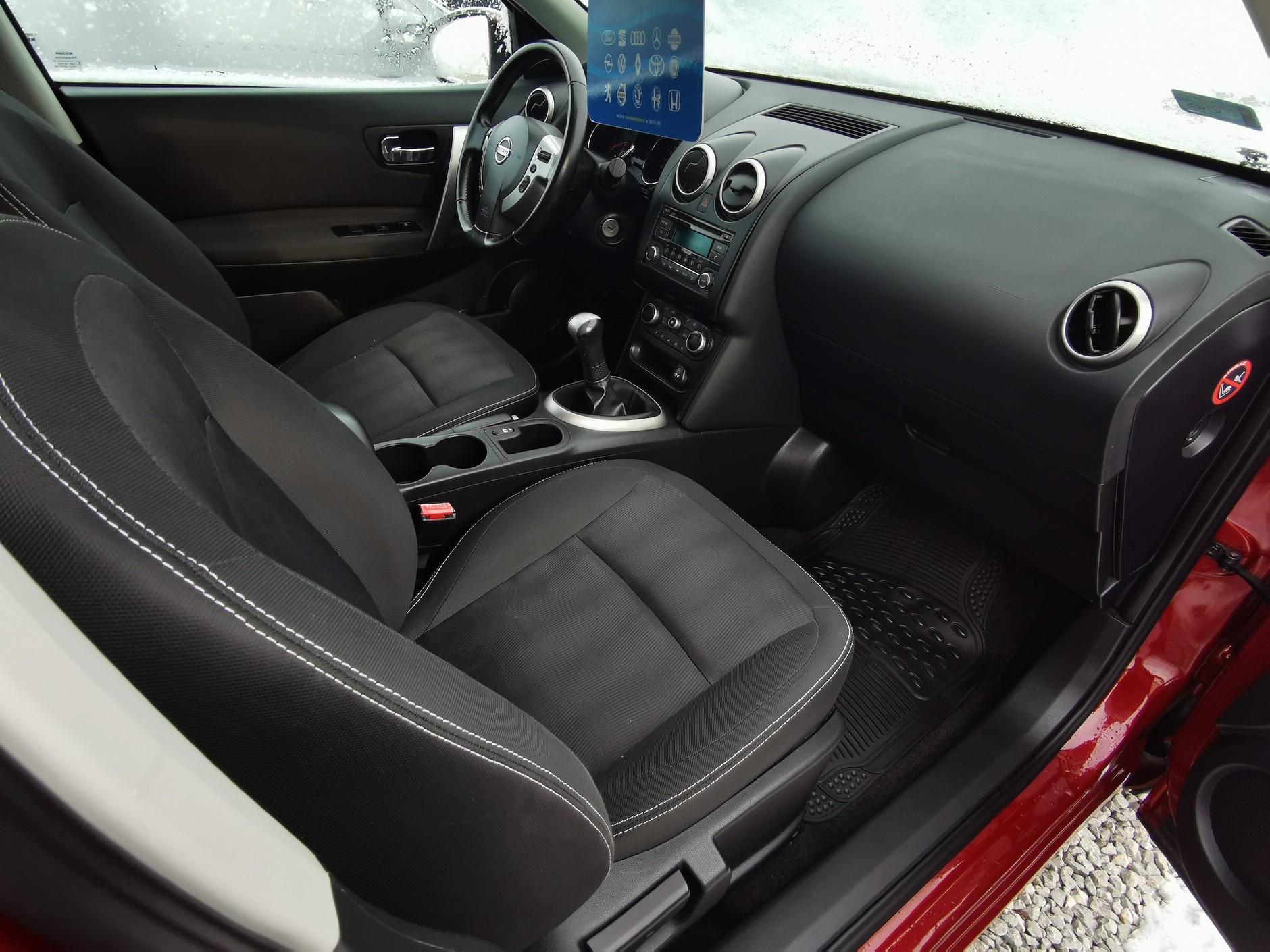 Nissan Quashqai z ogłoszenia: rocznik 2011, 138 tys. km przebiegu, silnik 1.6