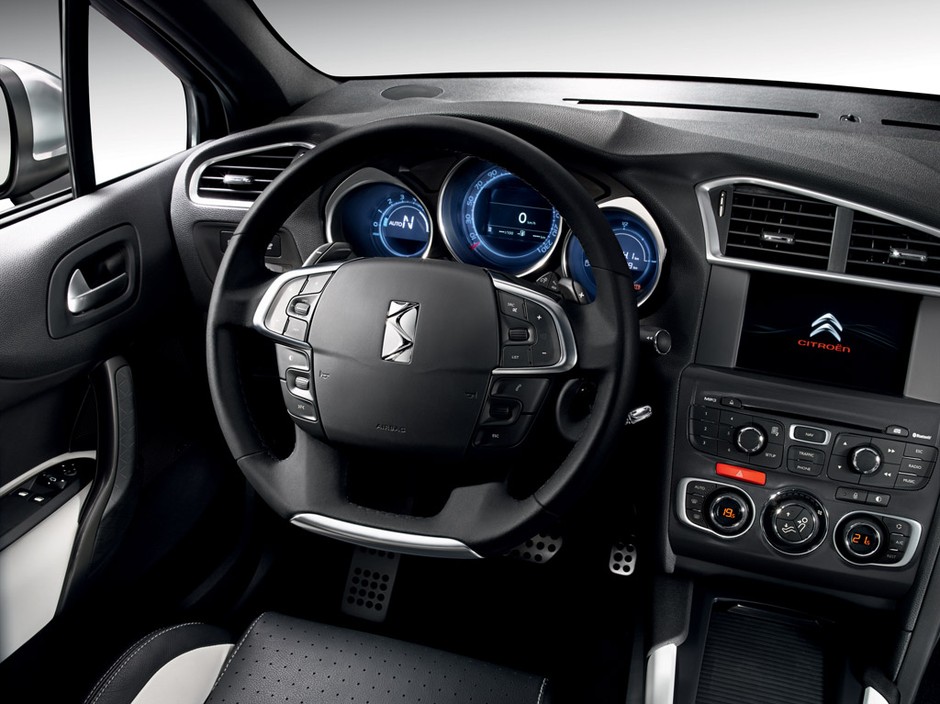 Citroen DS4: auto nie dla sztywniaków