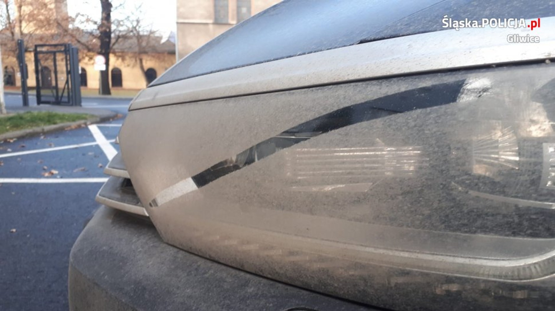 Policja zaczyna kontrolować stan samochodowych świateł