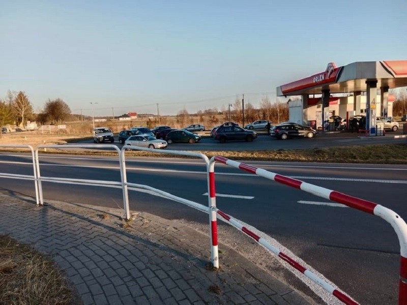 Kolejka na stacji paliw na Lubelszczyźnie