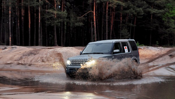 4x4 Freelander Active Trophy: militarnie i terenowo