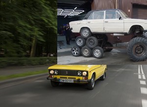 Ta Łada ma 14 kół. Widziałeś coś bardziej absurdalnego?