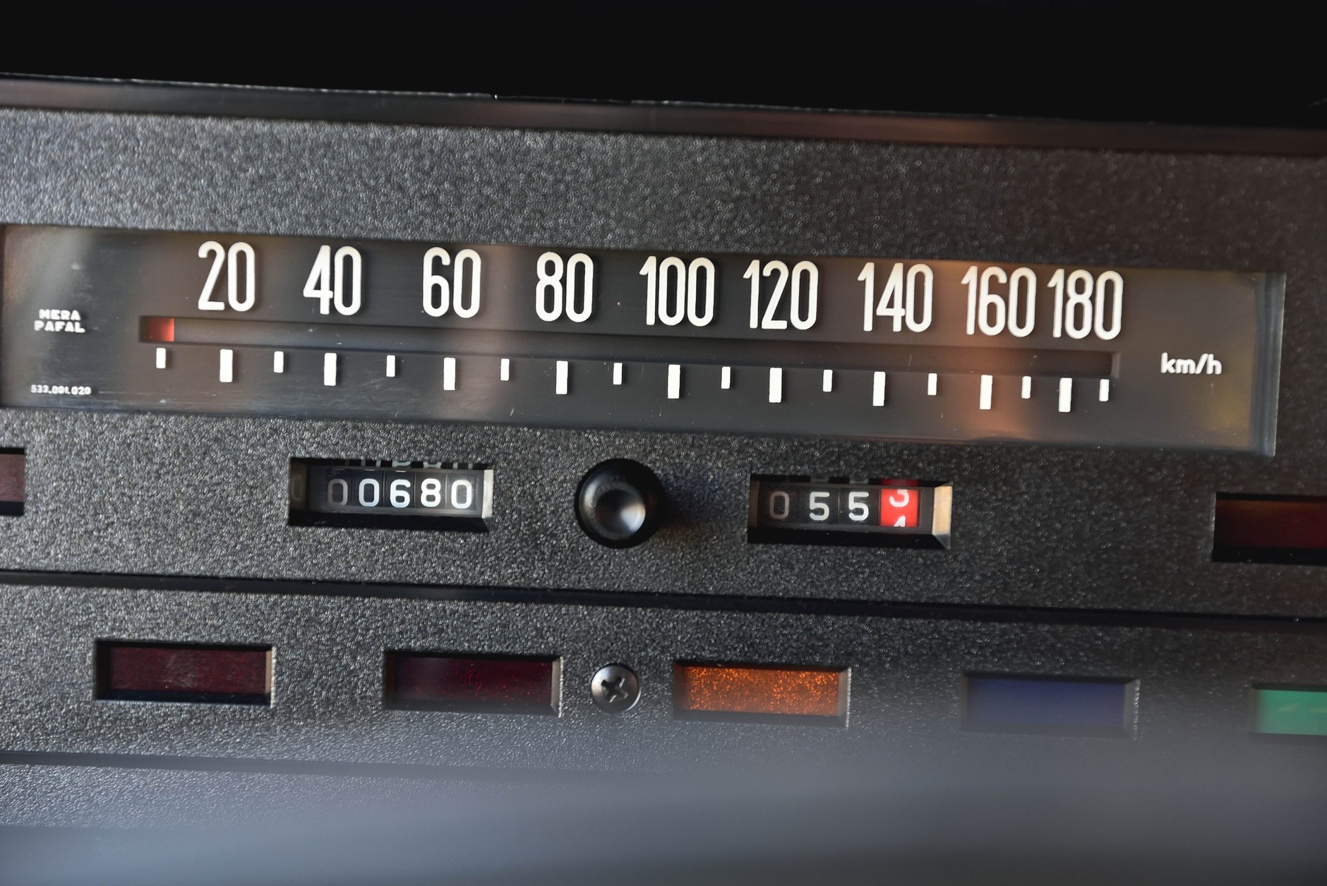 Ten Duży Fiat jest nowy, choć ma 35 lat.  FSO 125p wystawiony na aukcji.