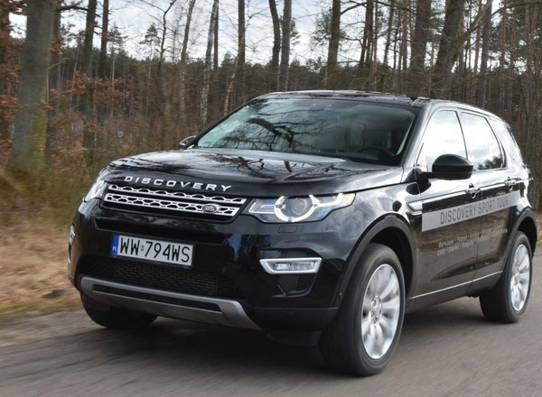 Land Rover Discovery Sport - na asfalt i bezdroża