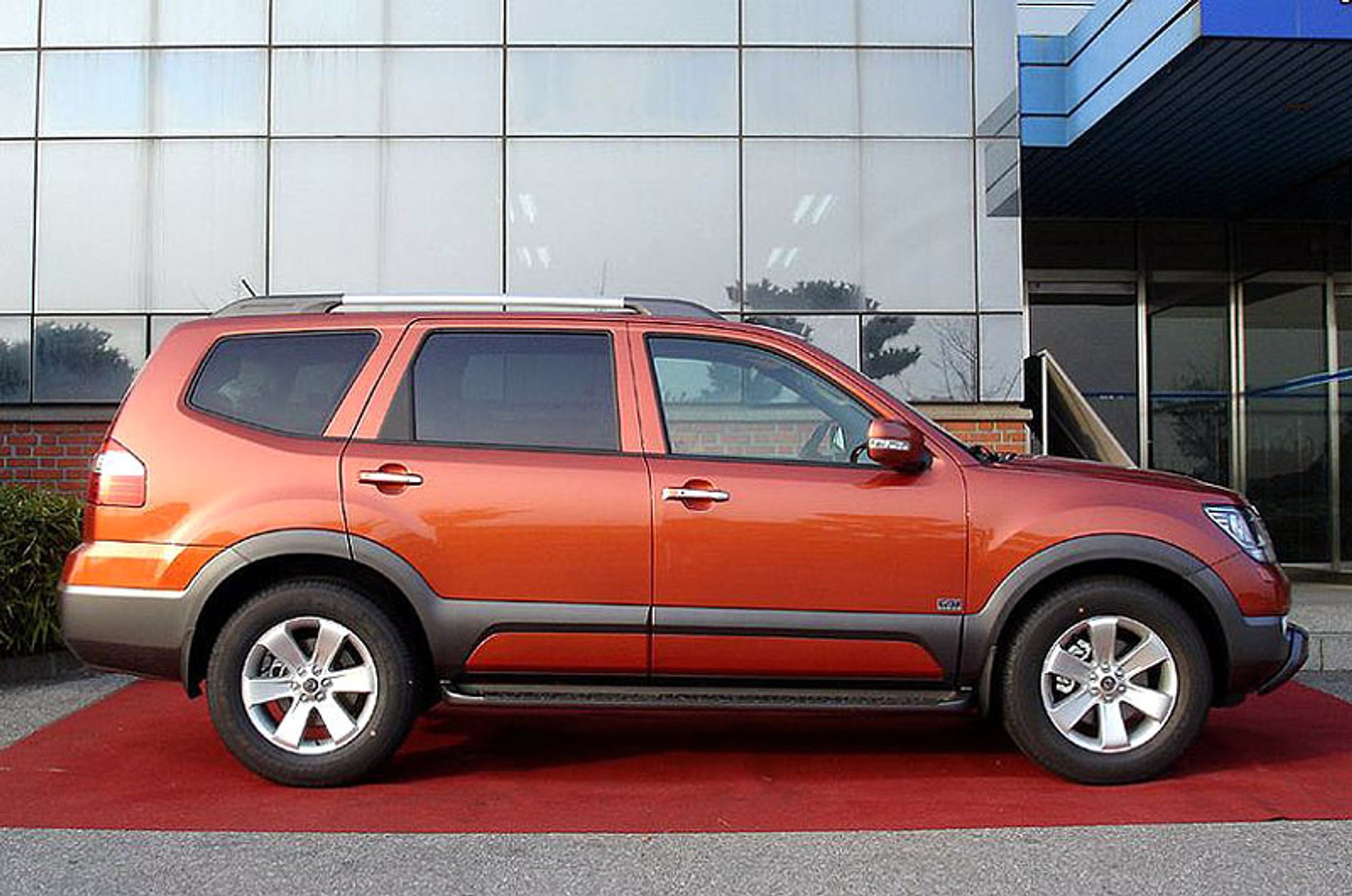 Detroit 2008: Kia Borrego - debiut pierwszego modelu z silnikiem V8