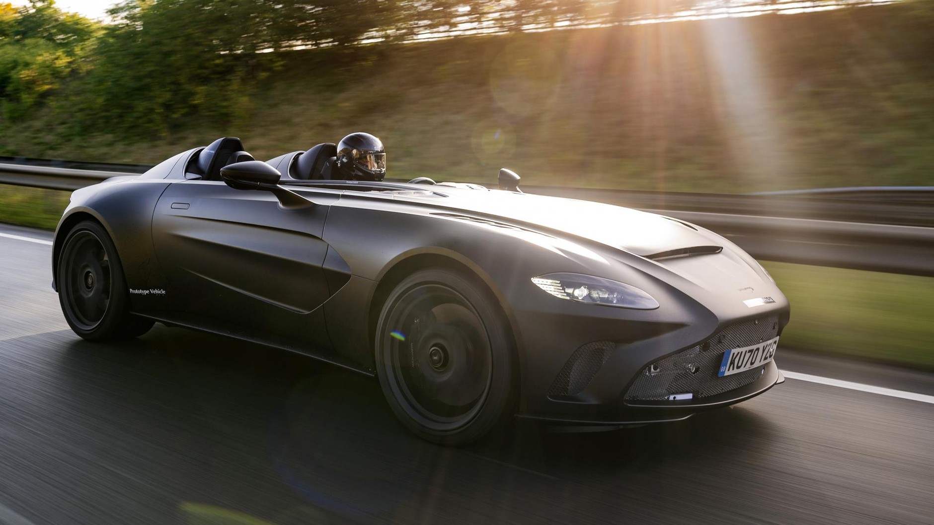 Aston Martin V12 Speedster