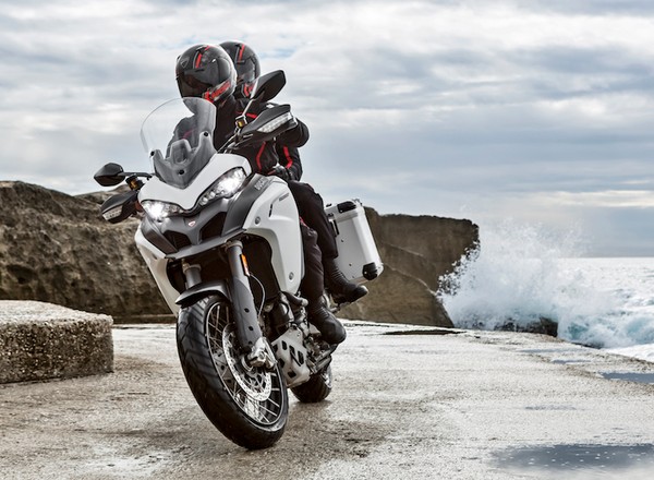 Motocykl Ducati Multistrada 1200 Enduro w kawałkach