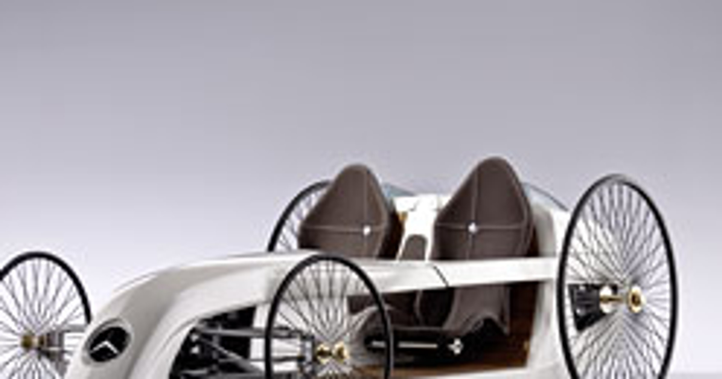Mercedes-Benz F-Cell Roadster: powrót do przyszłości