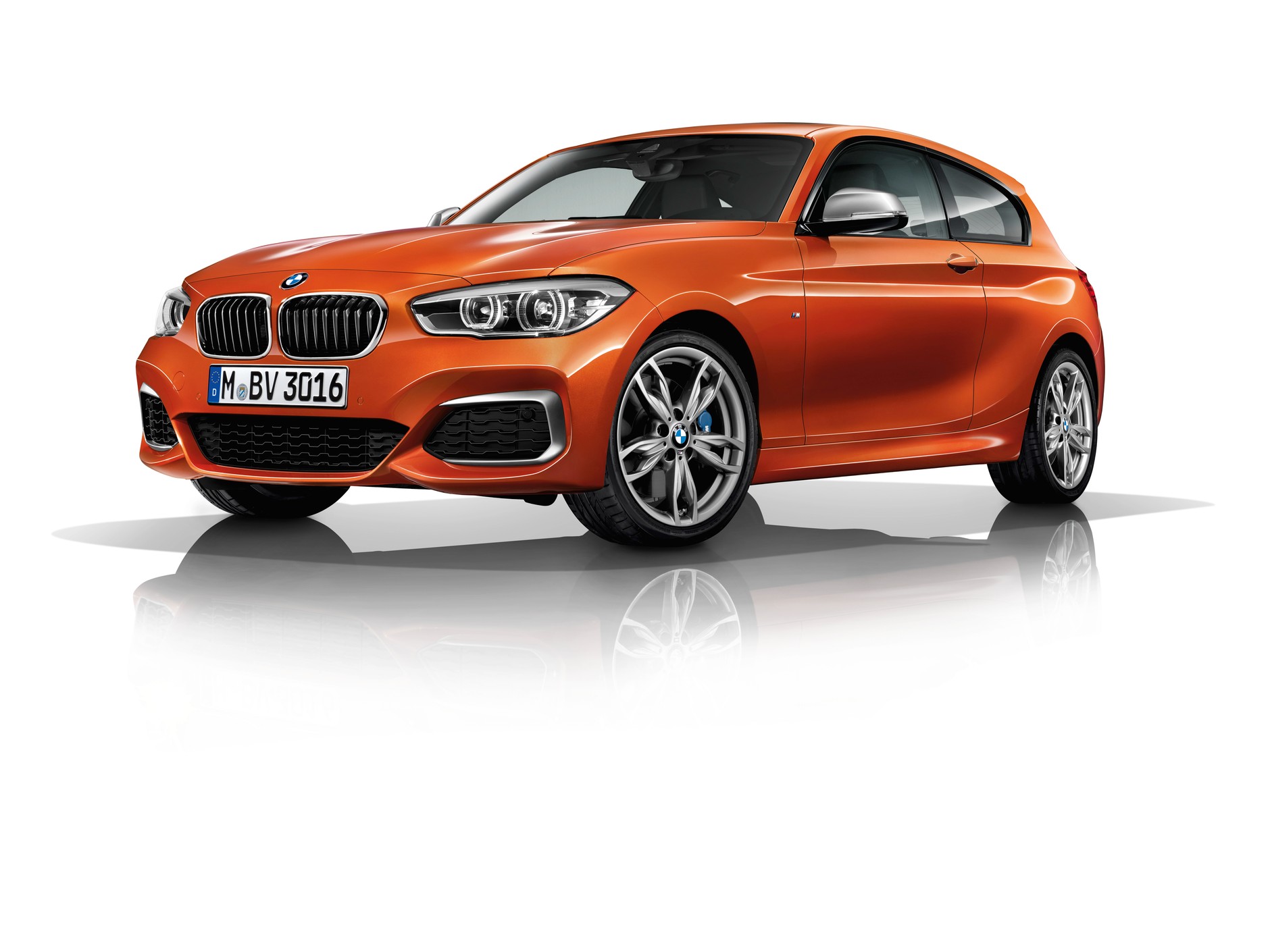 BMW M140i