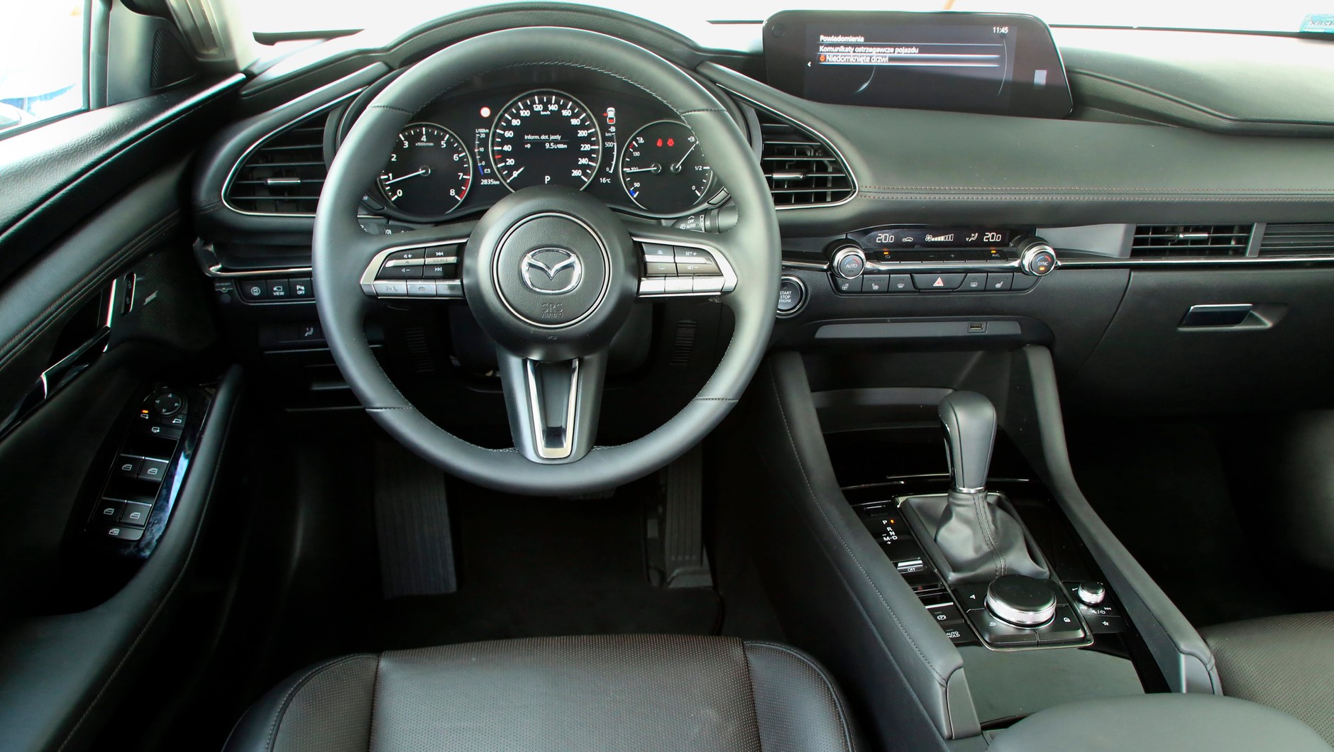 Mazda 3 Sedan 2.0 Skyactiv-G Hikari